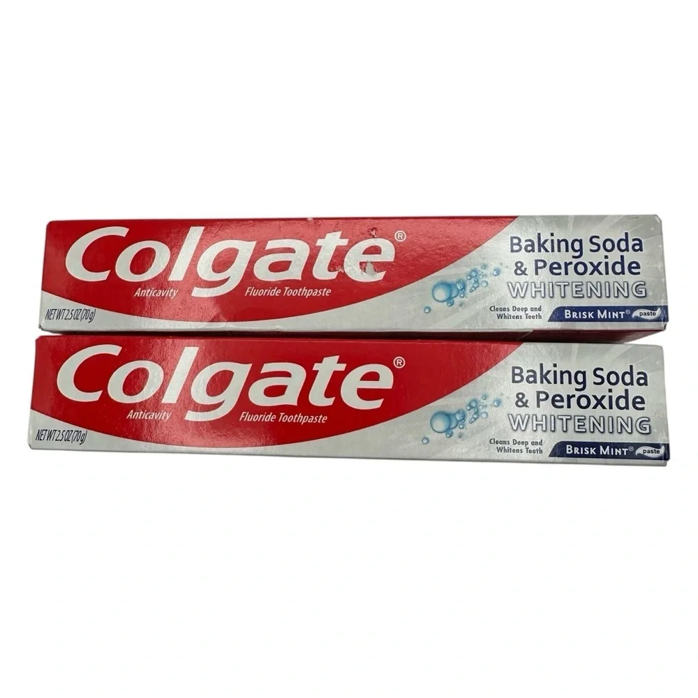 Colgate Toothpaste with Baking Soda & Peroxide, Brisk Mint for Whitening, 2 pack